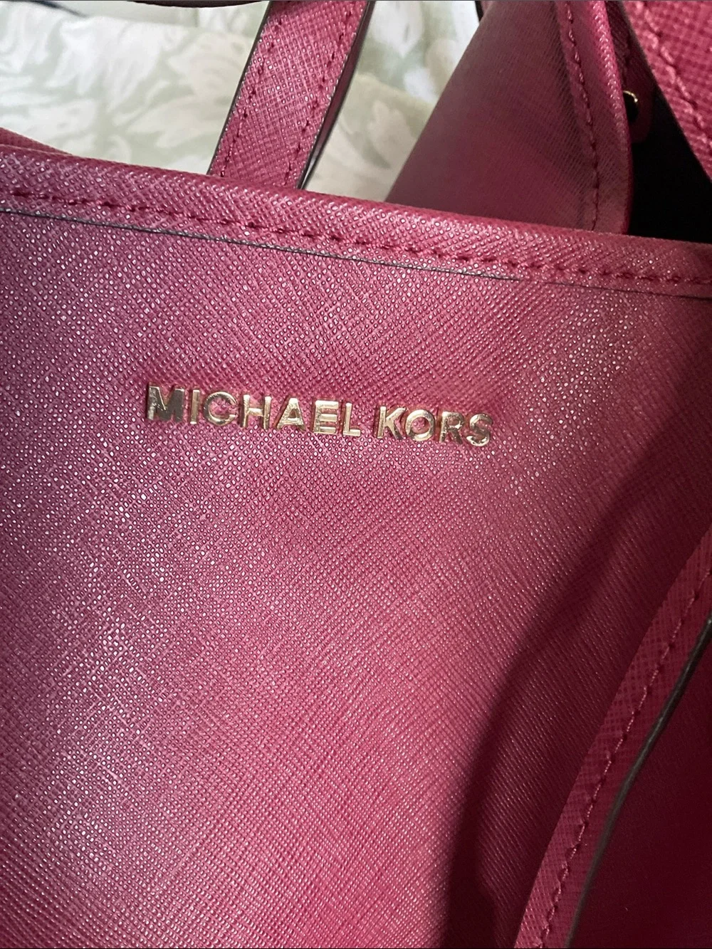 Michael Kors tote & water set
